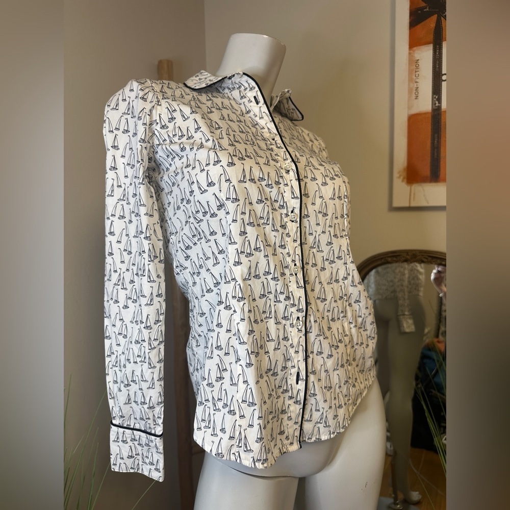 Brooks Brothers Sailboat Nautical Coastal Graphic Preppy Top Size 0